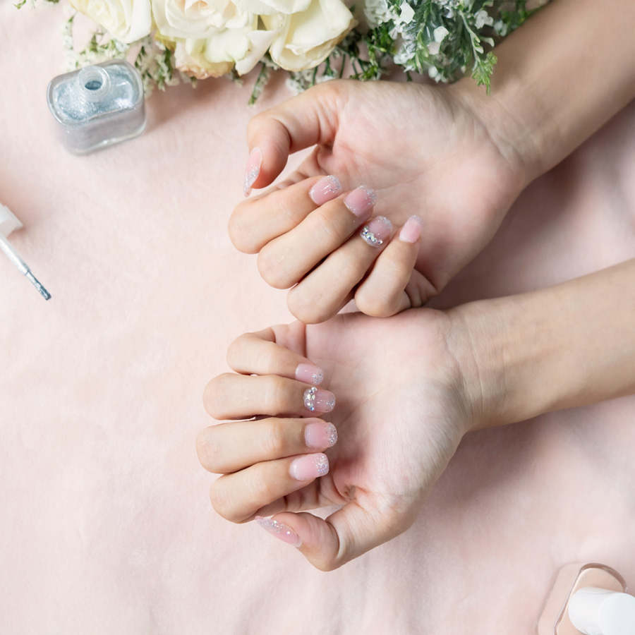 Mina Nails
