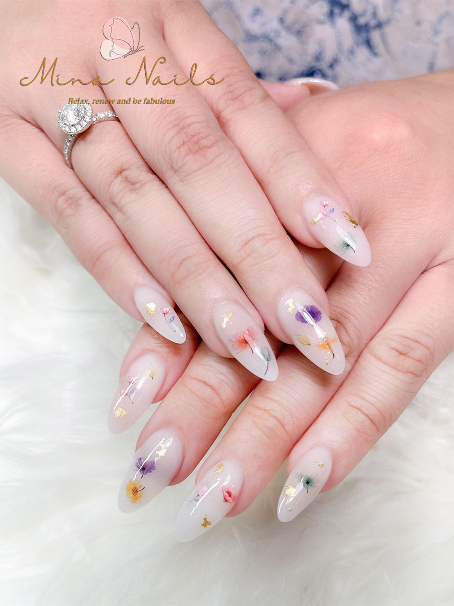 Mina Nails