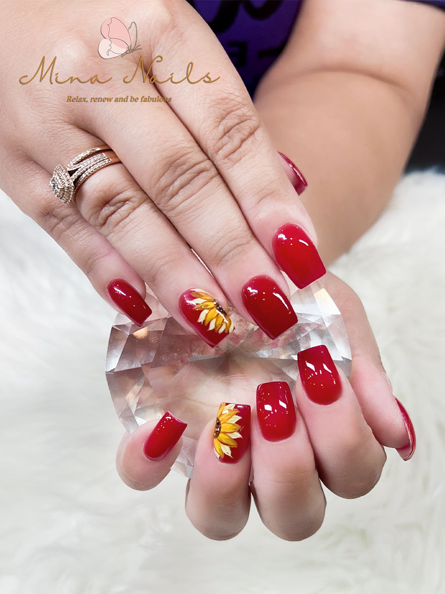 Mina Nails