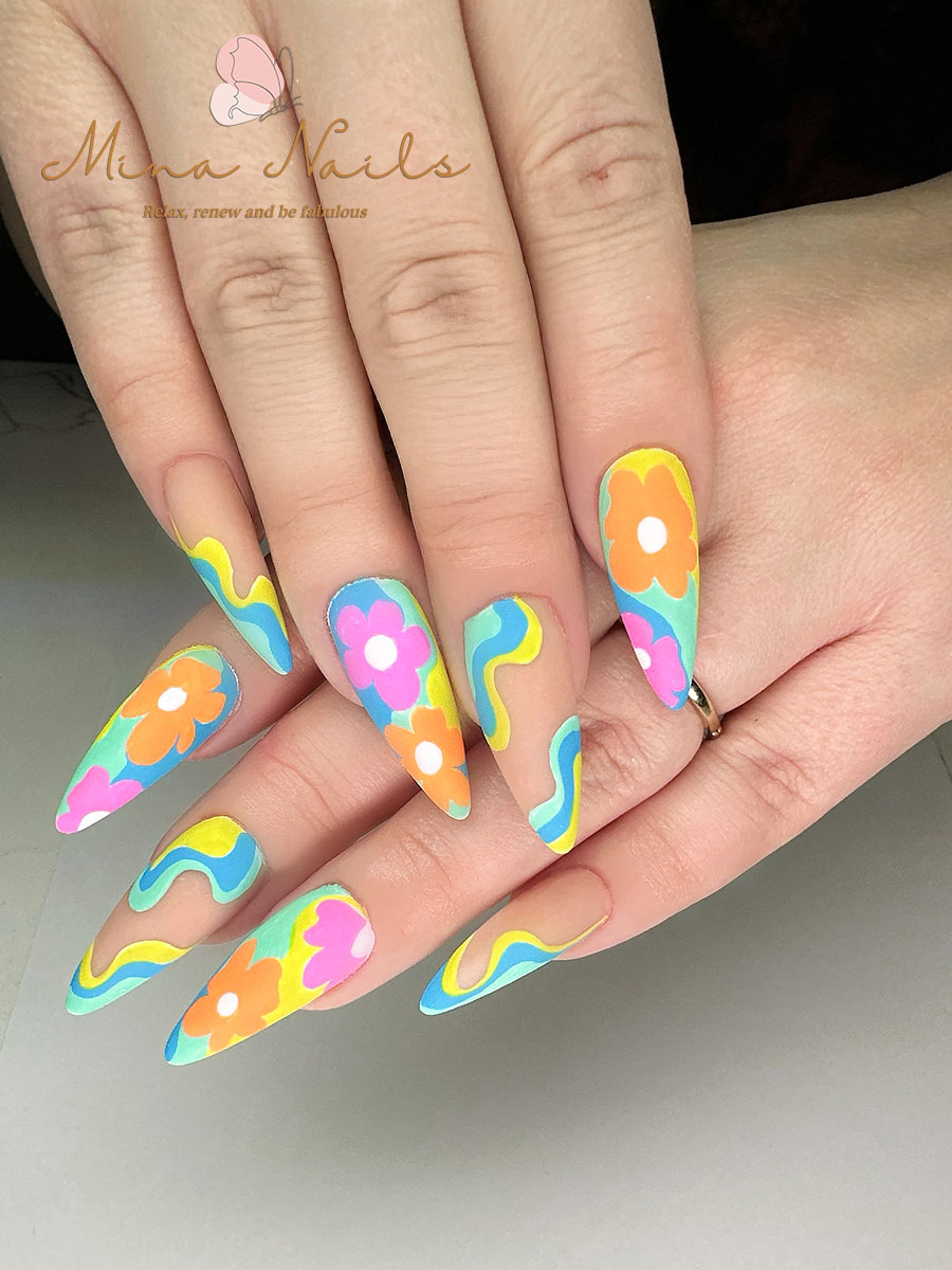 Mina Nails